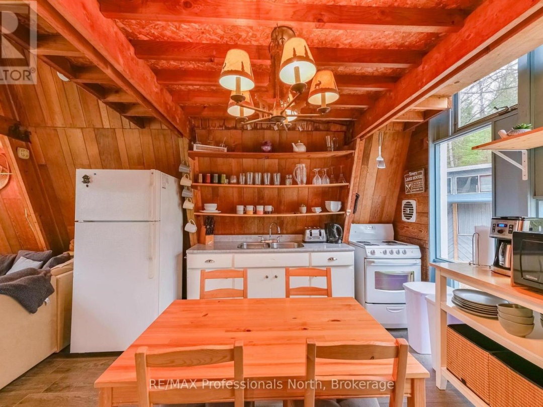 1422 AVERY LANE, Gooderham Lake