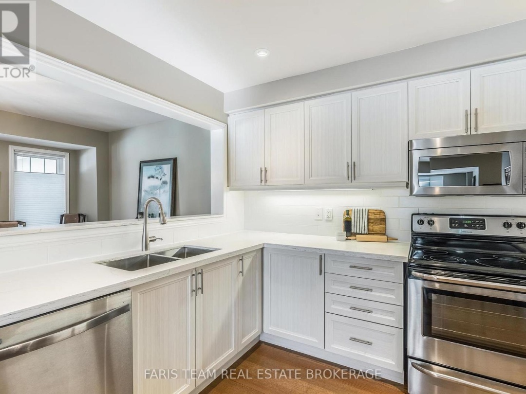 28 MASTERS CRESCENT, Georgian Bay (Baxter)