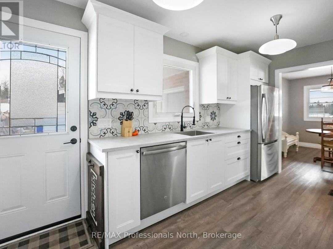 162 HILLSIDE DRIVE, Kawartha Lakes (Somerville)