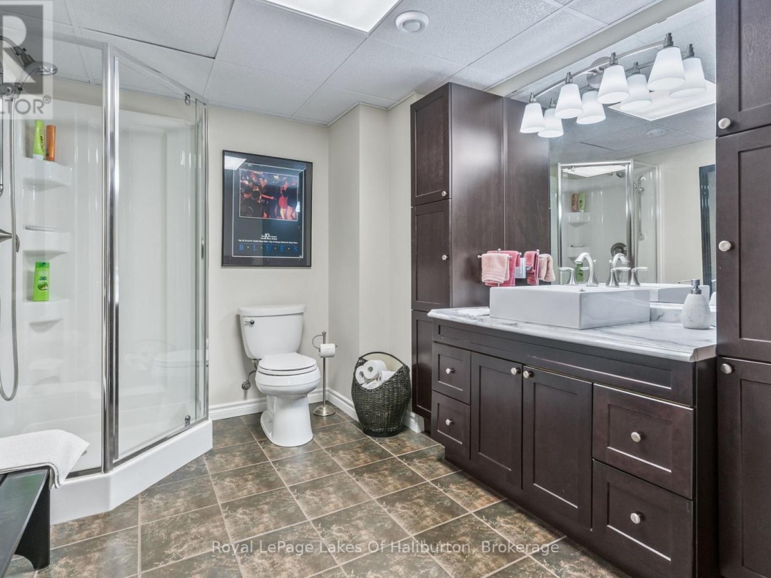 1030 SAWDUST ROAD N, 