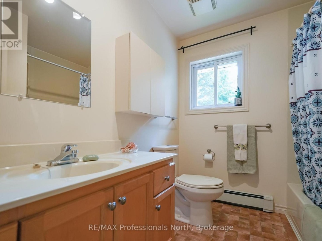 3072 GELERT ROAD, Minden Hills (Snowdon)