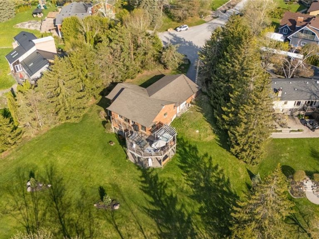 9 BLUERIDGE Crescent, Lake Simcoe