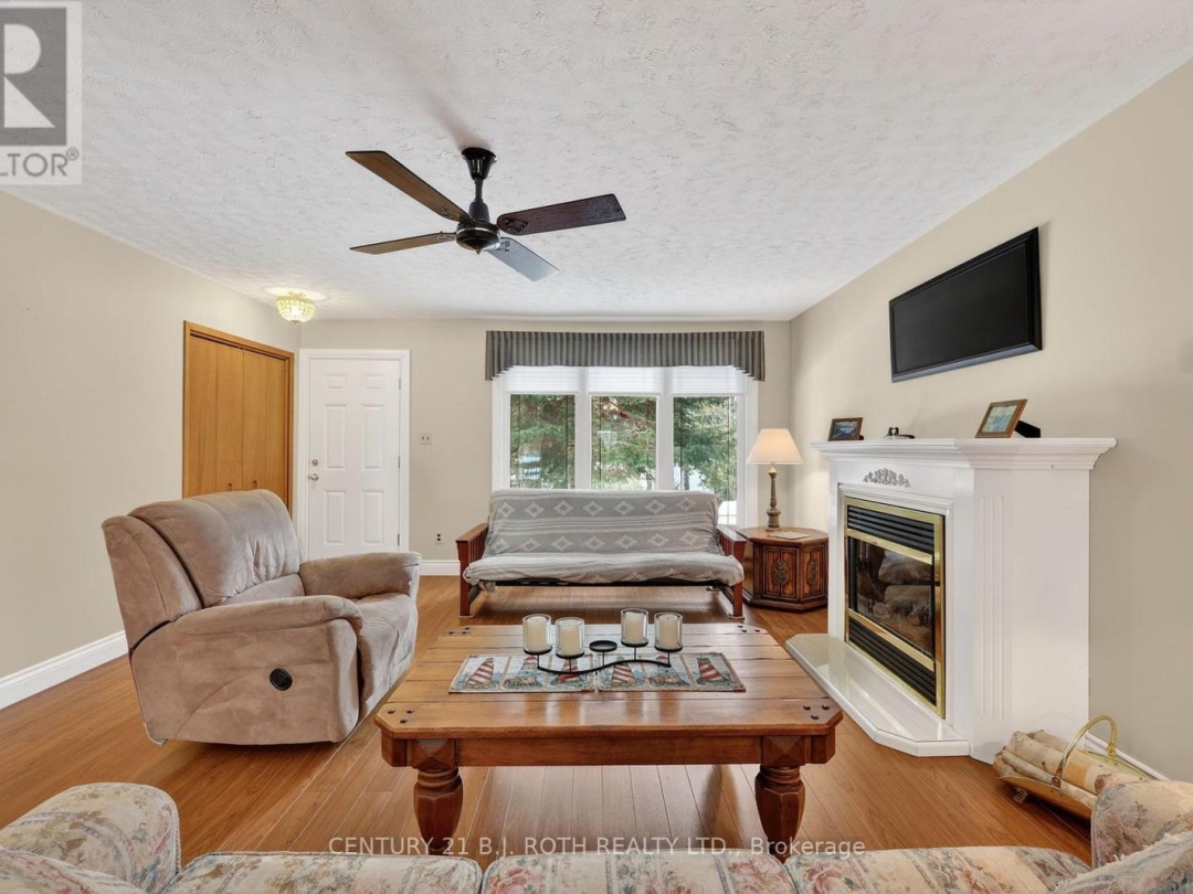 21 TREEWOOD LANE, Kawartha Lakes (Bexley)