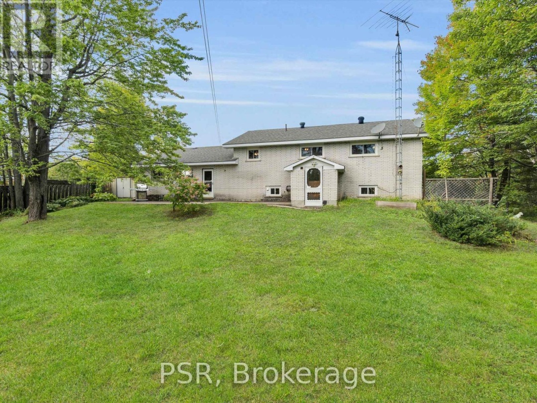 1016 KAHSHE LAKE ROAD S, 