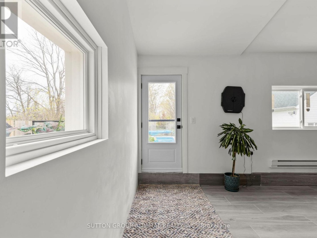 8 SOUTH STREET W, Orillia