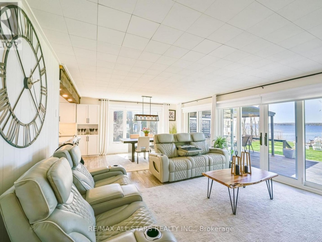 53 MEACHIN DRIVE, Sturgeon Lake