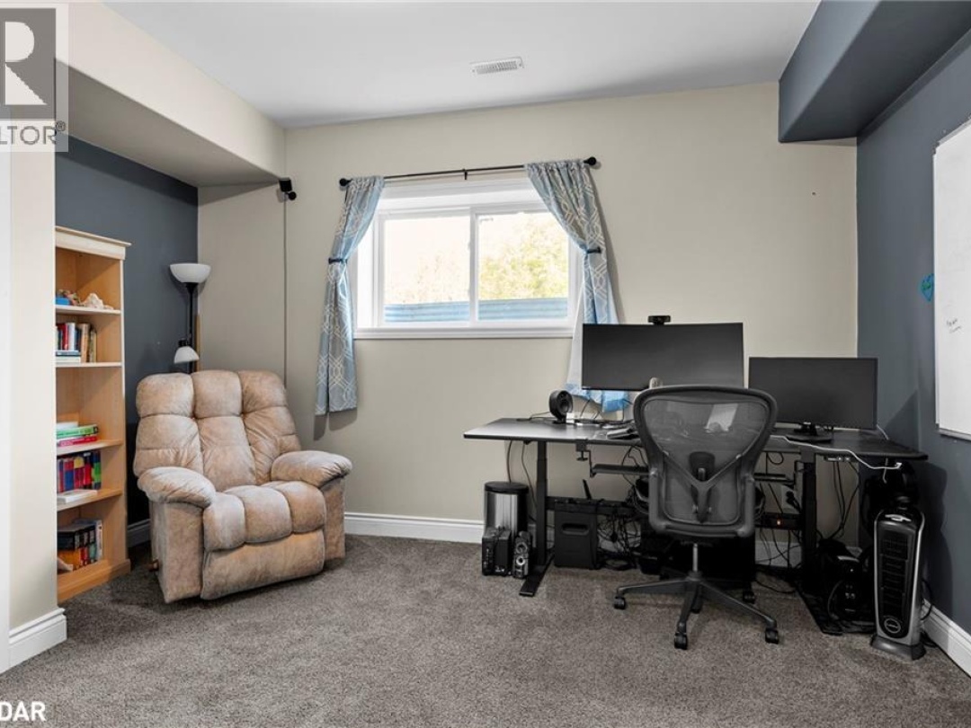 3387 WAINMAN Line, 