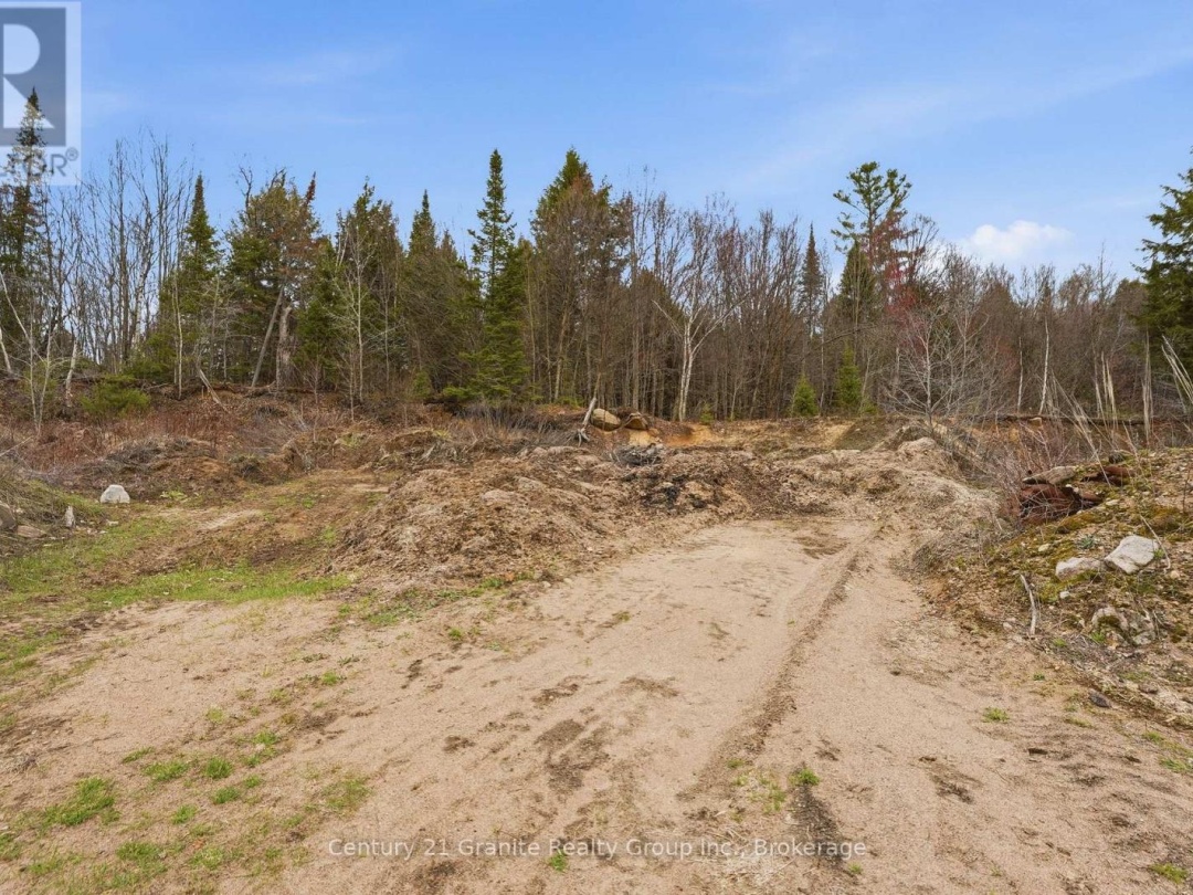 1314 HUNTER CREEK ROAD, Minden Hills (Lutterworth)