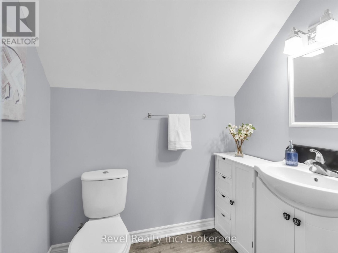 1070 OLD VICTORIA ROAD, 