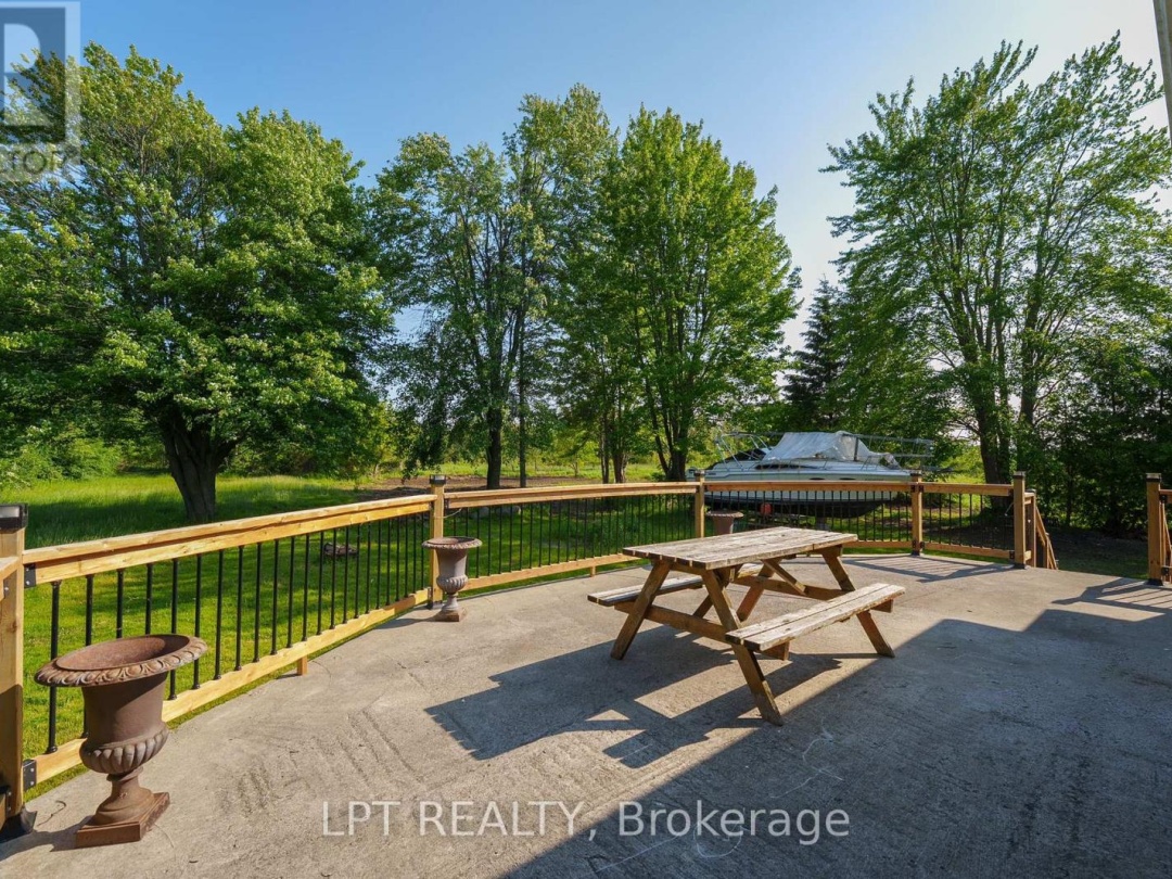 B130 DURHAM REGIONAL 23 ROAD, Brock (Beaverton)