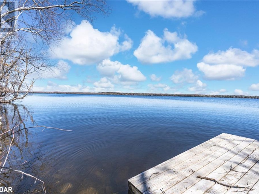 185 AVERY POINT Road, Dalrymple Lake