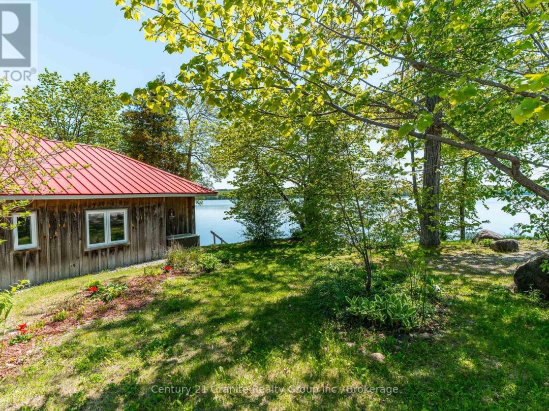 359 AVERY POINT ROAD, Dalrymple Lake