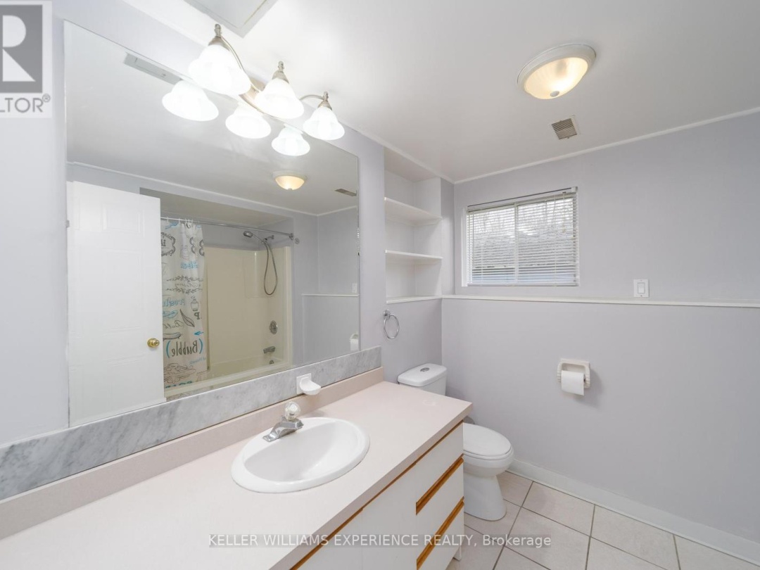 1936 PENINSULA POINT ROAD, 