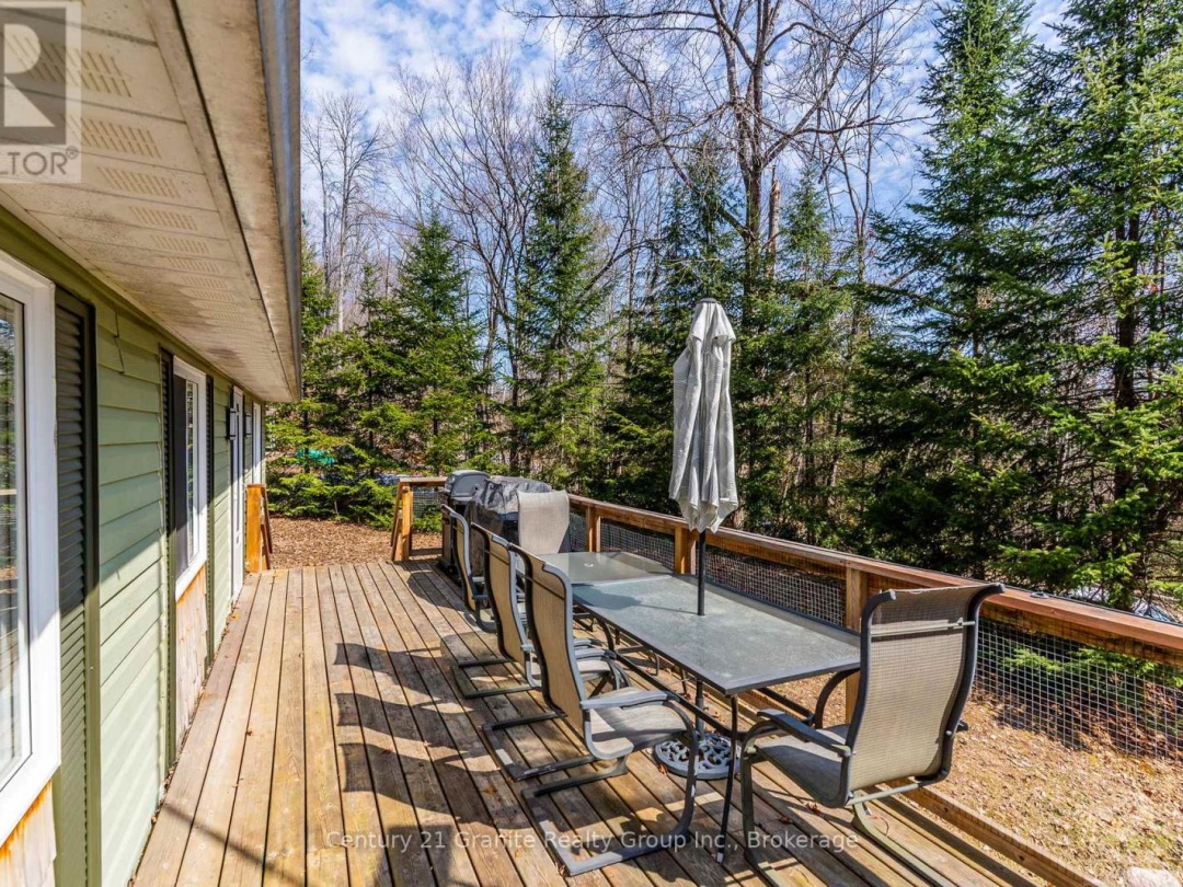 6087 HALIBURTON LAKE ROAD, Haliburton Lake
