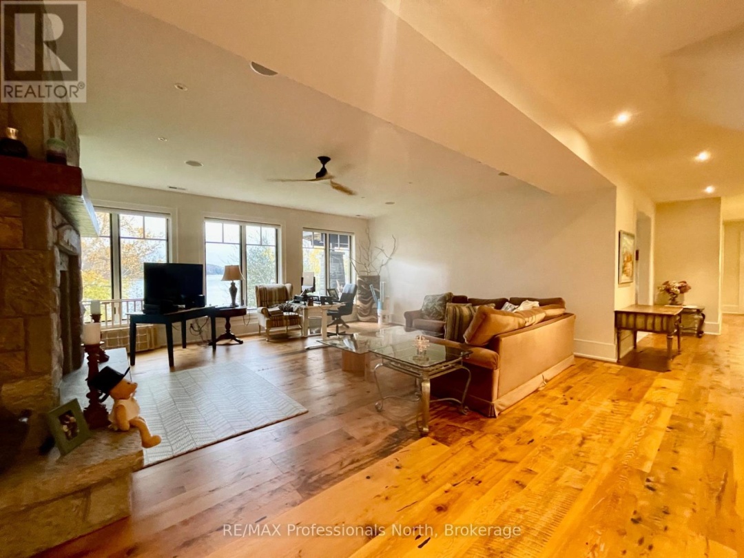 11 TIPPER LANE, 