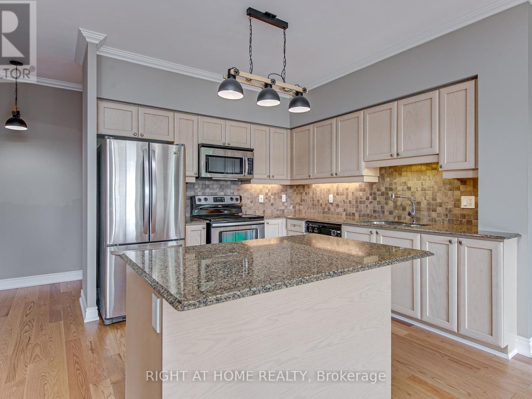 504 80 Orchard Point Road, Orillia