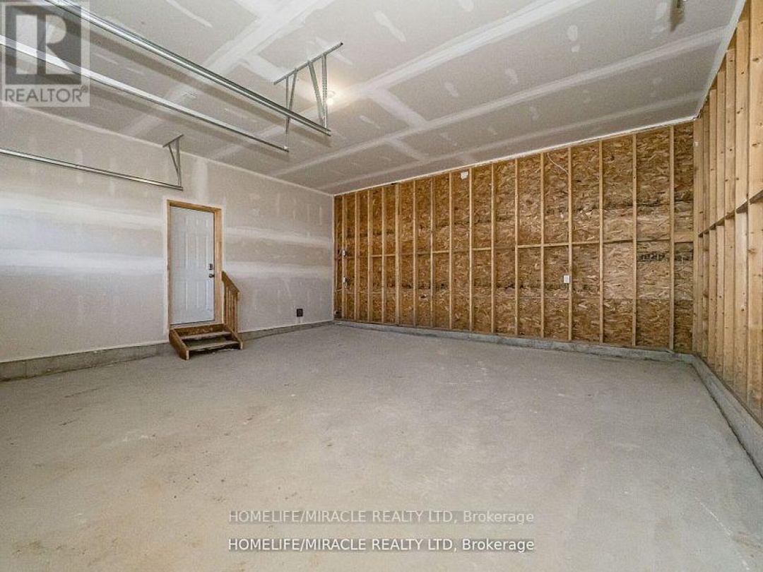 28 Dyer Crescent, Bracebridge (Macaulay)