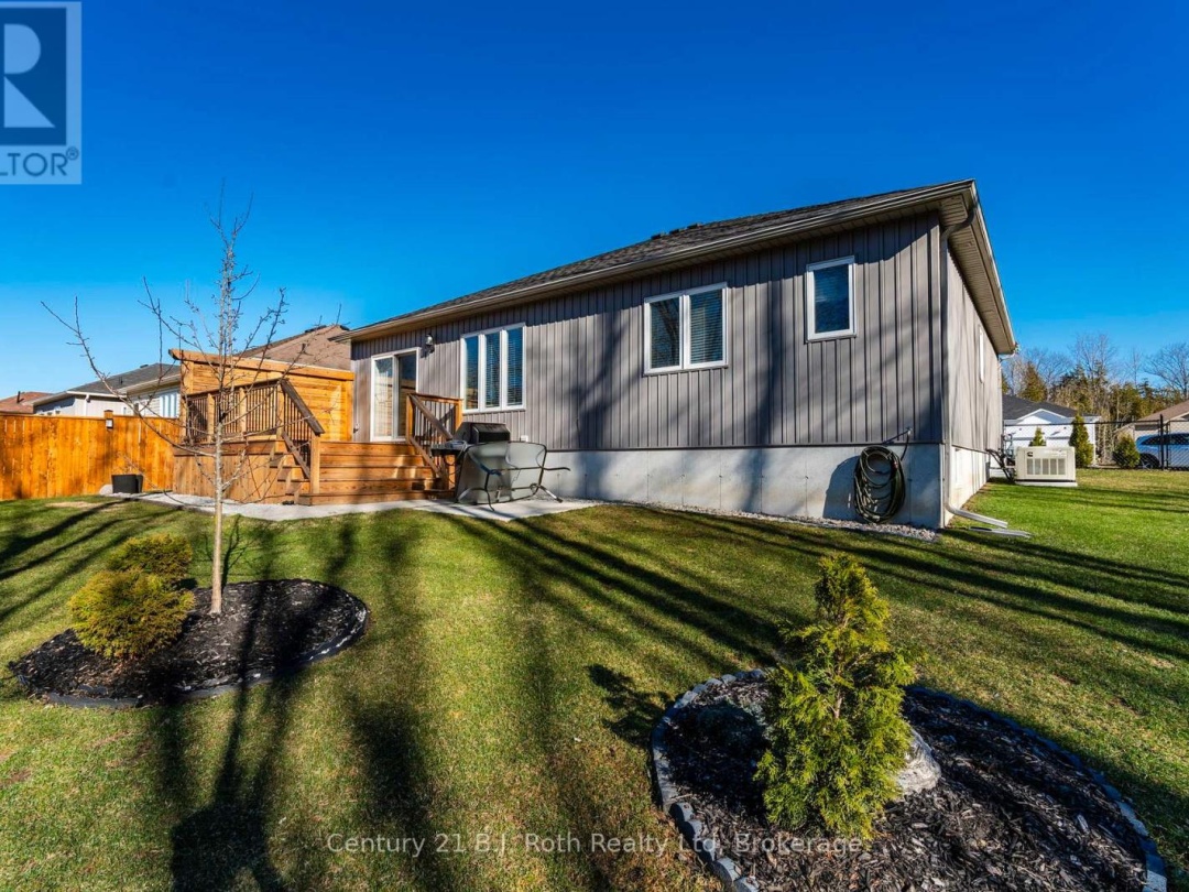 54 RALPH DALTON BOULEVARD, Tay (Victoria Harbour)