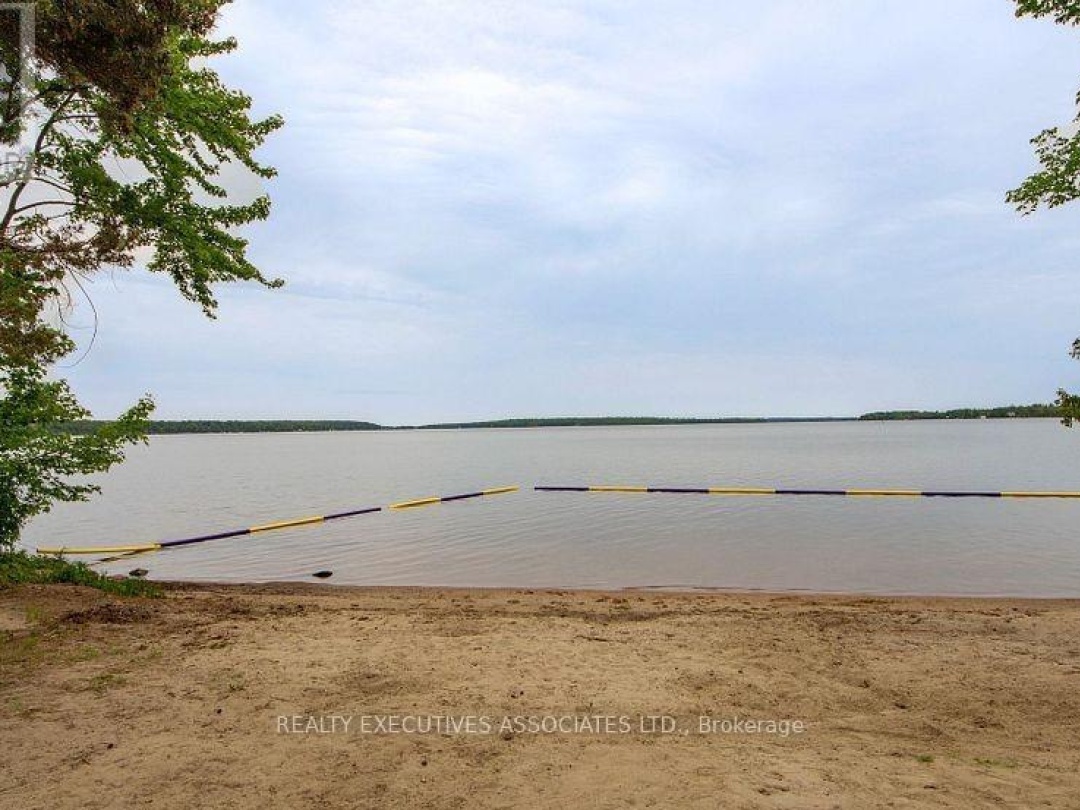 211 ALPINE LAKE ROAD, Pigeon Lake