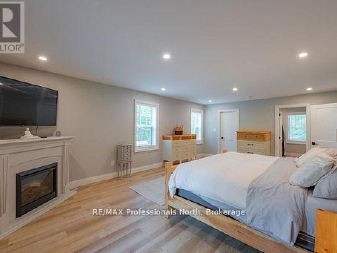 1677 HOSPITALITY ROAD, Minden Hills (Snowdon)
