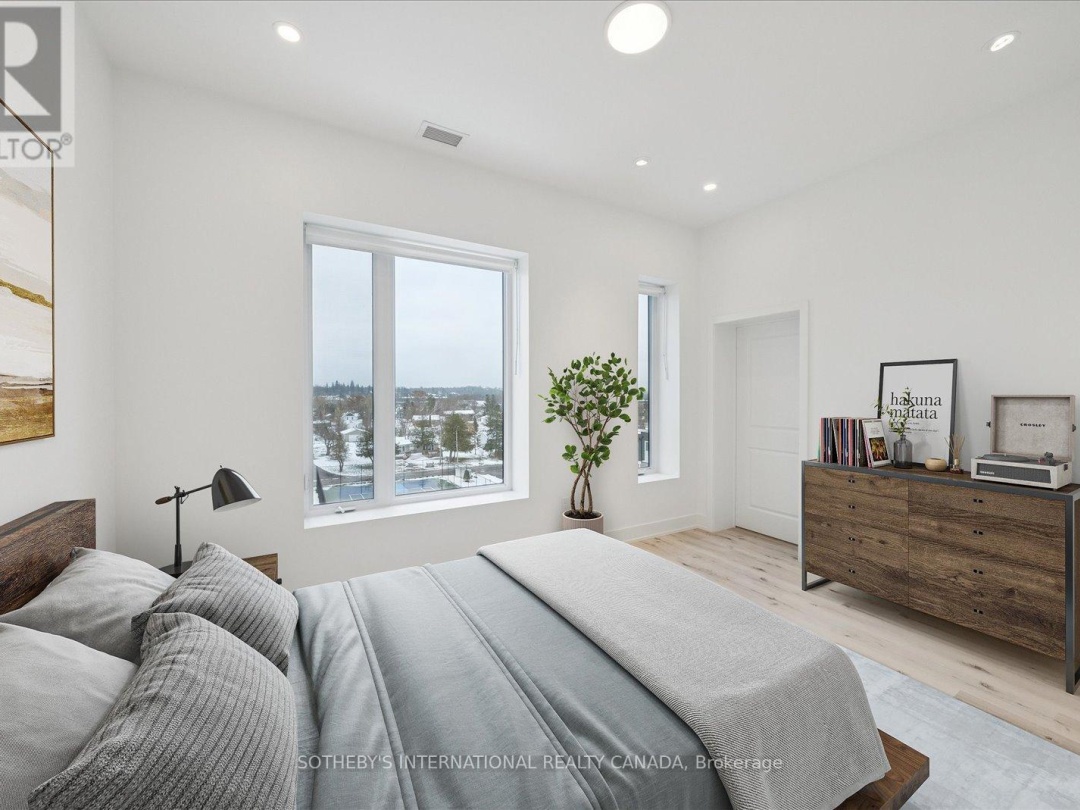 PENTHOUSE 1 - 19A WEST STREET N, 