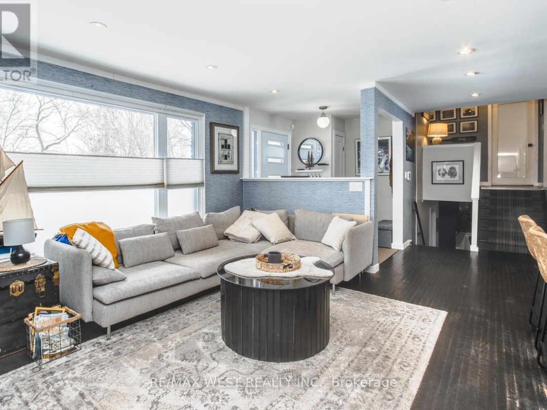 169 BAYVIEW AVENUE E, Tay