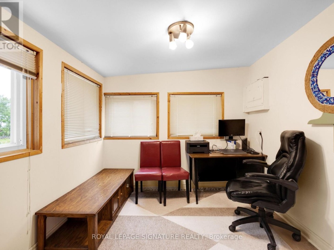 25 PLAYFAIR DRIVE, Sturgeon River