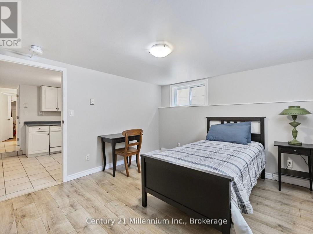100 MATCHEDASH STREET N, 