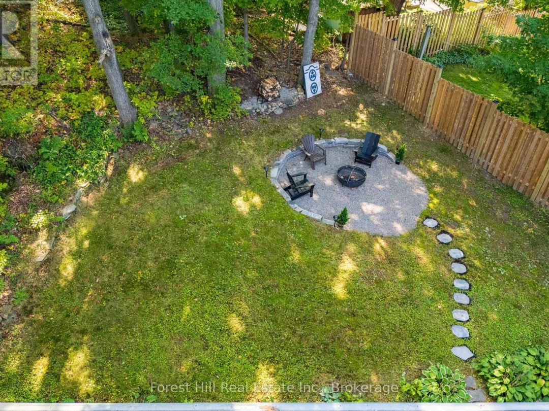1 MAPLECREST COURT, Huntsville (Chaffey)