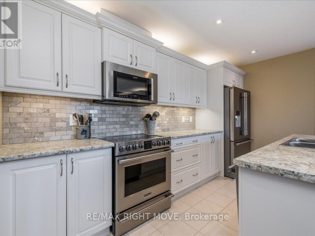 26 Hunter Avenue, Tay (Victoria Harbour)
