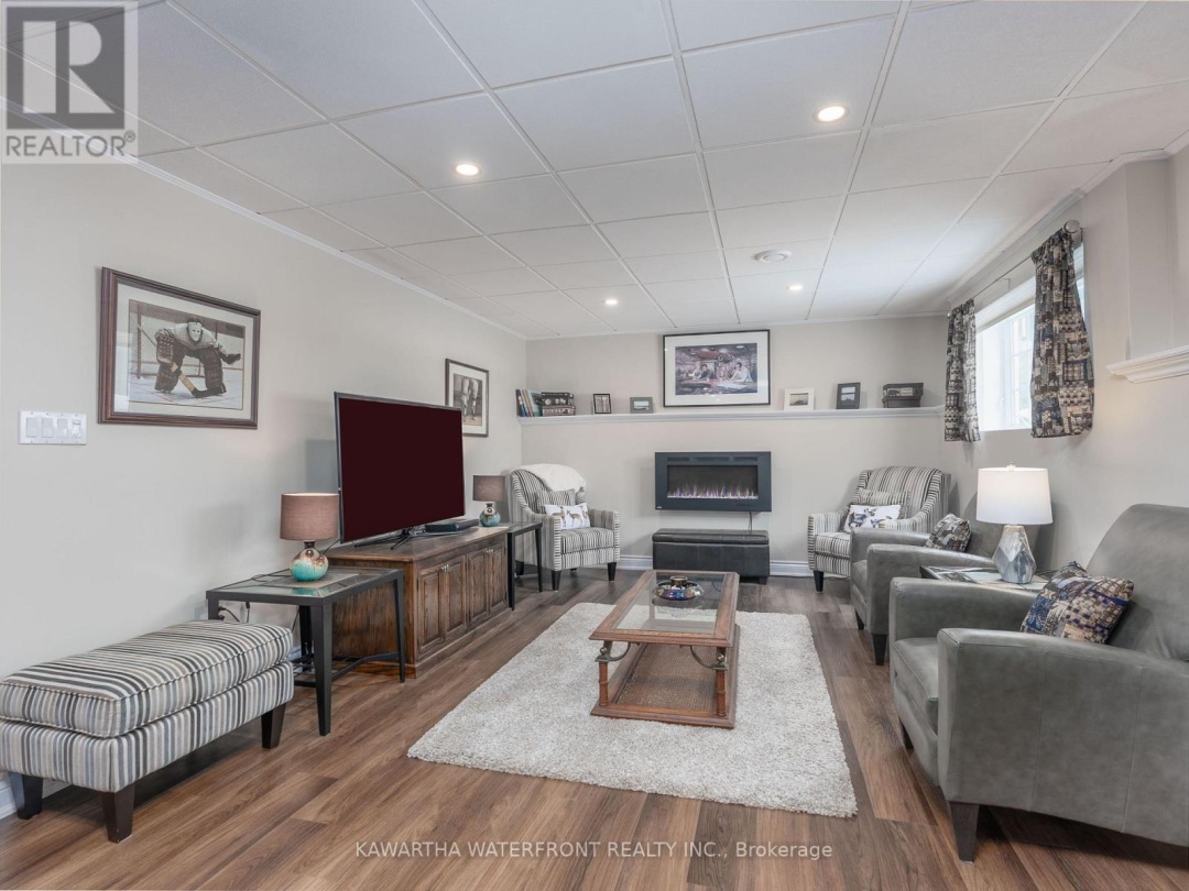 26 GREENWOOD CRESCENT, Canal Lake