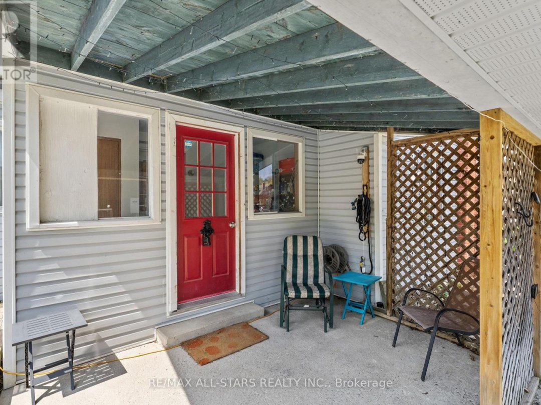 39 FRANCIS STREET W, Kawartha Lakes (Fenelon Falls)