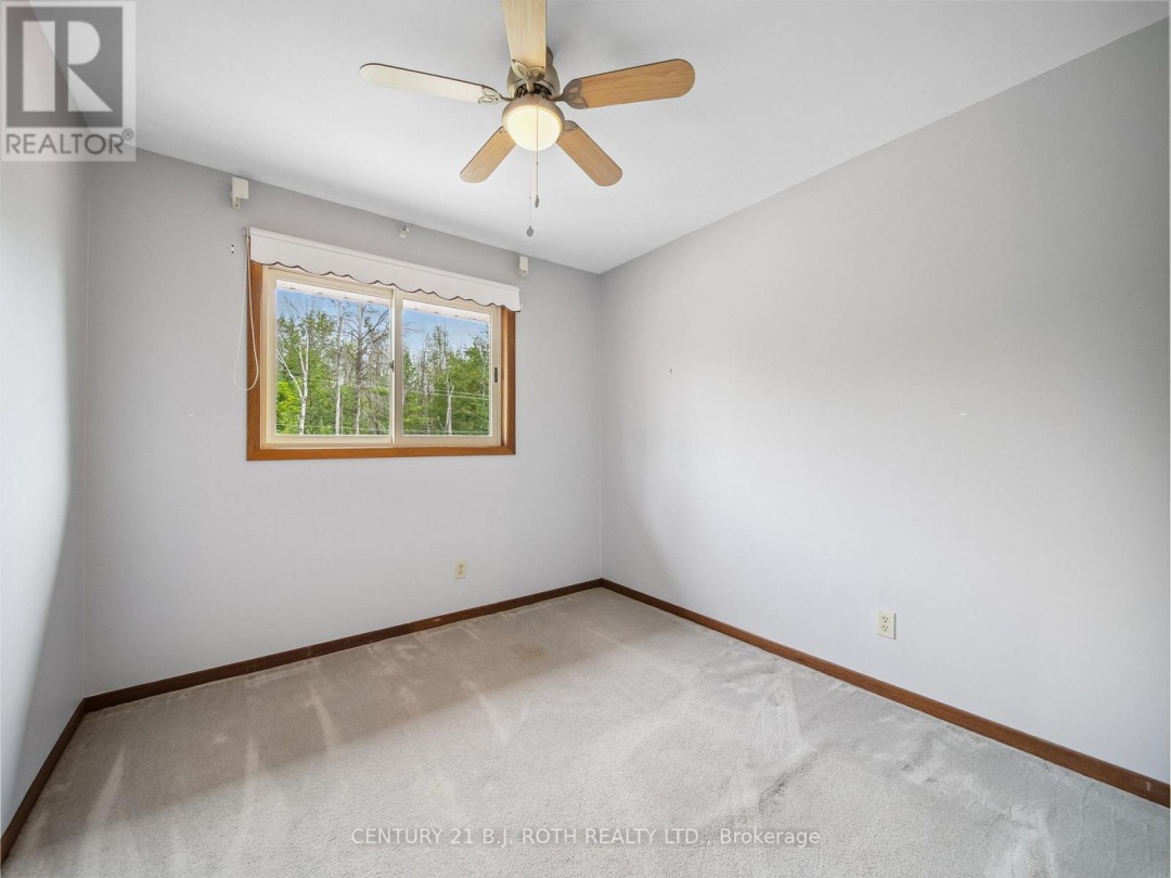 1415 CUNNINGHAM CRESCENT, 