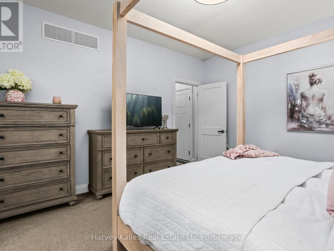5 BRAESIDE CRESCENT, 