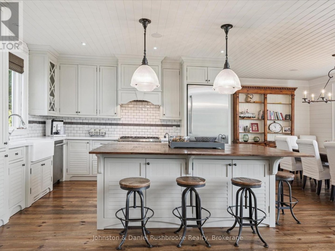2-1350 STEPHENS BAY ROAD, Lake Muskoka