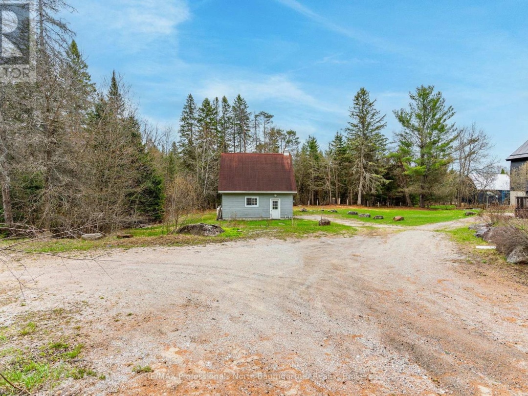 10752 COUNTY ROAD 503, Highlands East (Glamorgan)