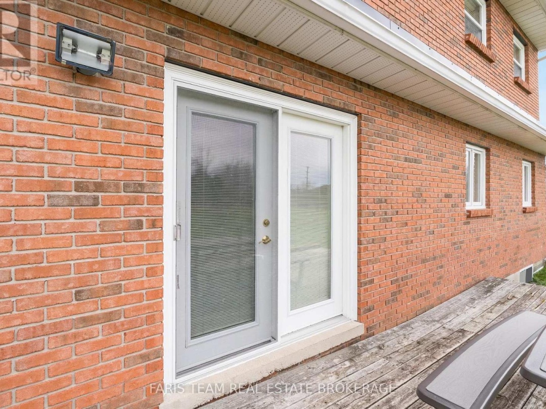 2104 NEWTON STREET, Tay