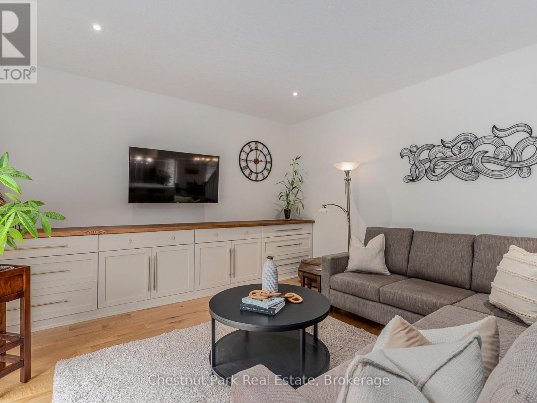 76 SELKIRK DRIVE, Huntsville (Chaffey)