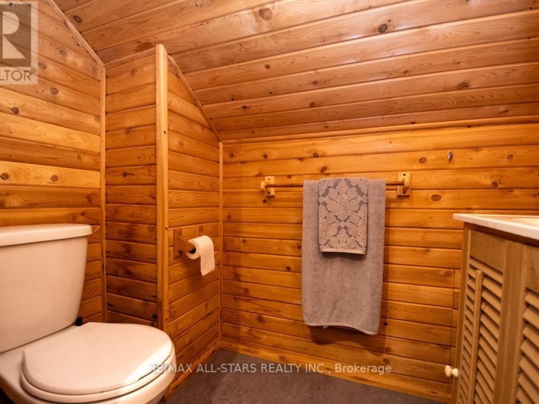1130 TOWERING OAKS DRIVE, Gull River