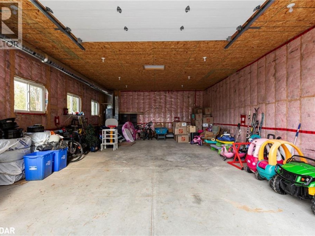 3387 WAINMAN Line, 