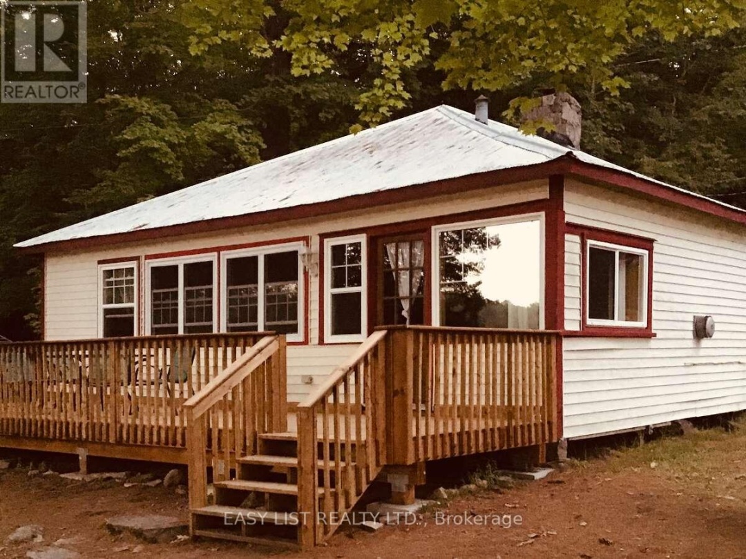 1045 REYNOLDS ROAD, Horseshoe Lake