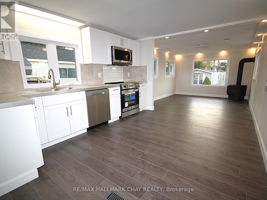 4064 ASH CRESCENT, Severn
