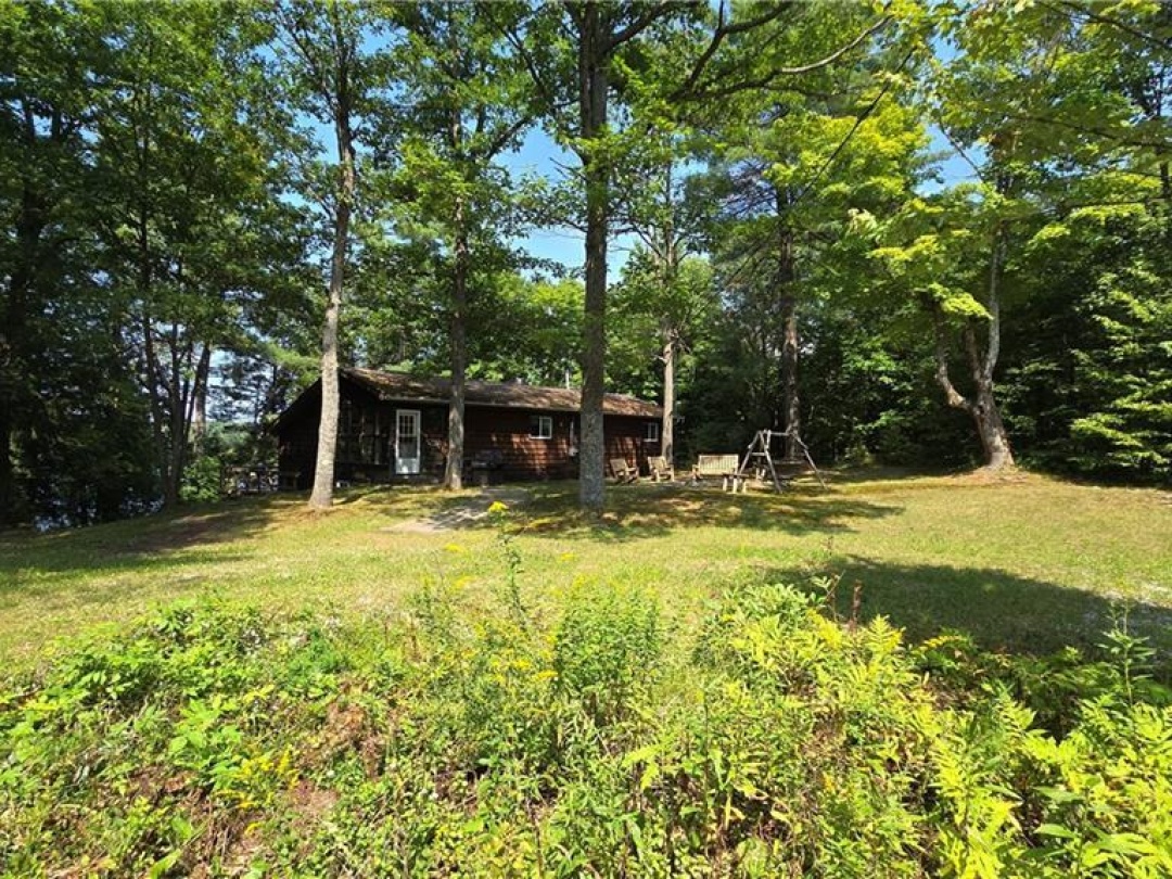 33 Houston Lane, Otter Lake