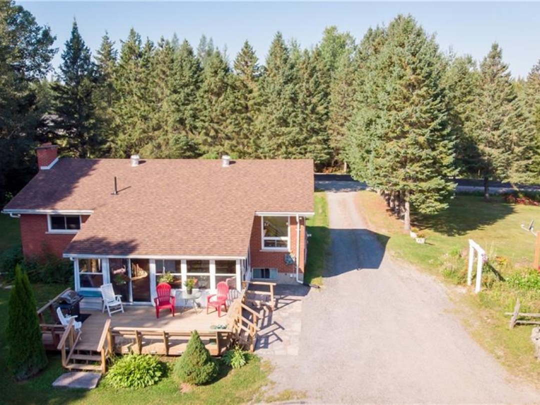 1235 E Barkway Road, Gravenhurst