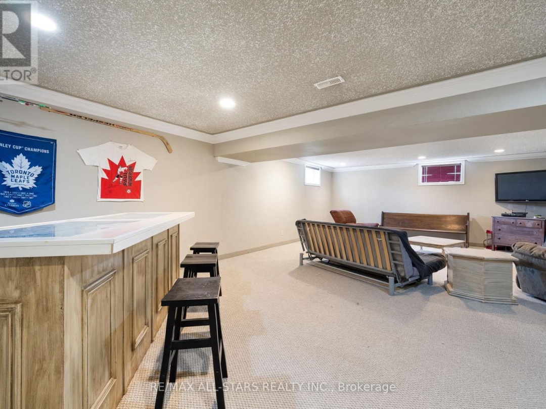 863 LINDEN VALLEY ROAD, Kawartha Lakes (Mariposa)