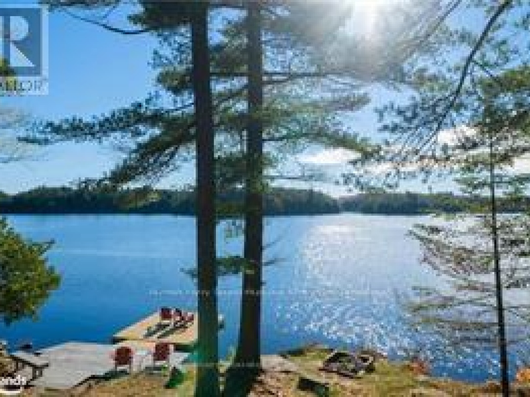 7 & 9 EAST POINT DRIVE, Manitouwabing Lake