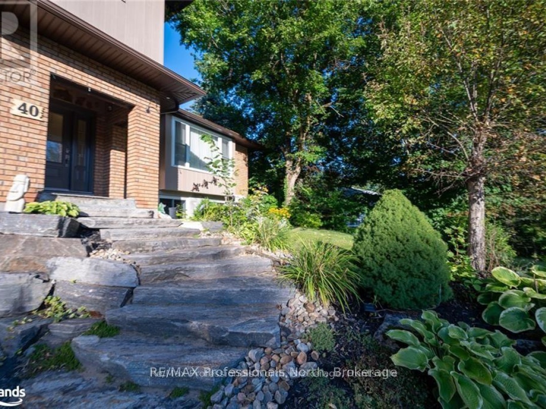 40 GLENWOOD DRIVE, Huntsville (Chaffey)