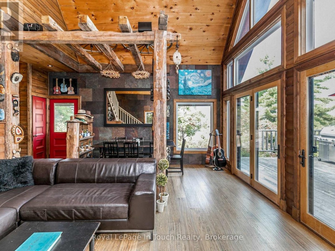 8 B686 DERBYSHIRE, Georgian Bay