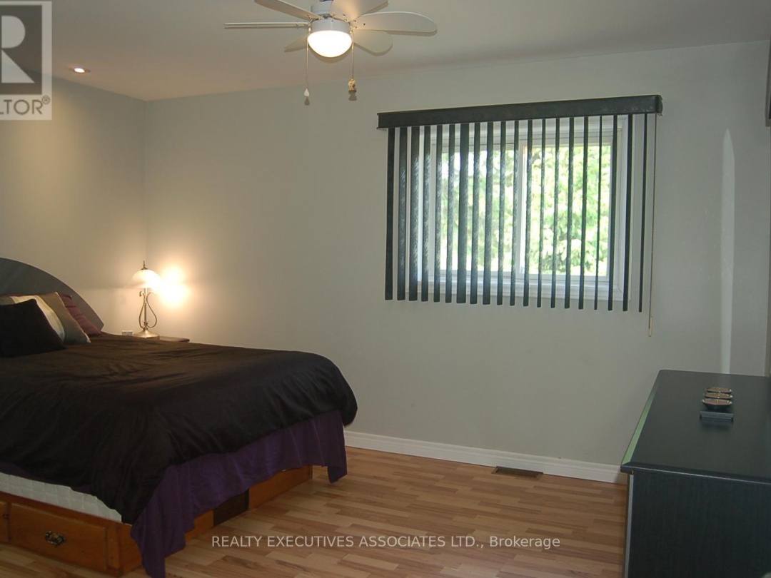 211 ALPINE LAKE ROAD, Pigeon Lake