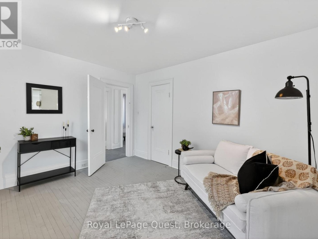 109 BRANT STREET E, Orillia